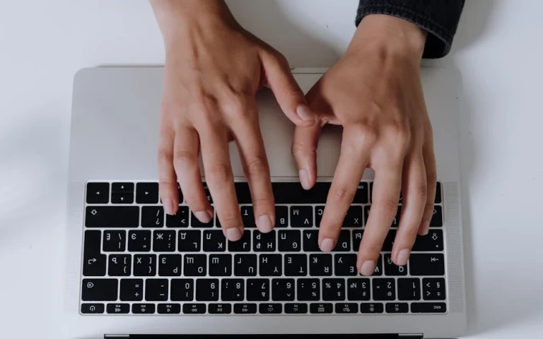 Come scegliere la colf giusta: guida completa